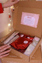 Cargar imagen en el visor de la galería, CALENDARIO DE ADVIENTO COLLARELA (12 DÍAS, 14 PRODUCTOS)