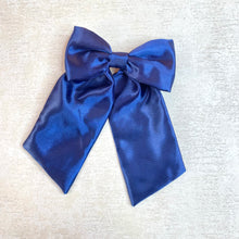 Cargar imagen en el visor de la galería, MOÑO EN SATÍN PEQUEÑO CORTO COLLARELA