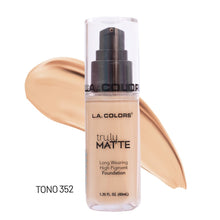 Cargar imagen en el visor de la galería, BASE TRULY MATTE LA COLORS REF BAT574