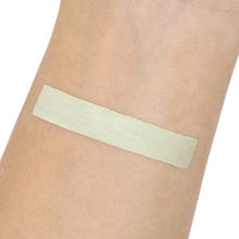 Cargar imagen en el visor de la galería, CORRECTOR NEUTRALIZADOR VERDE BEAR TRENDY