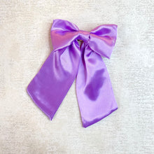 Cargar imagen en el visor de la galería, MOÑO EN SATÍN PEQUEÑO CORTO COLLARELA