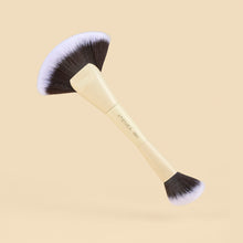 Cargar imagen en el visor de la galería, BROCHA DUO GLAM DB03 CONTORNO Y ABANICO ATENEA
