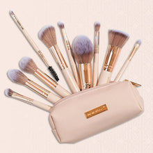 Cargar imagen en el visor de la galería, KIT DE BROCHAS VIAJERO BEIGE MONTOC