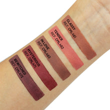 Cargar imagen en el visor de la galería, LABIAL MATTE EN BARRA LA COLORS