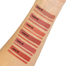 Cargar imagen en el visor de la galería, LABIAL Y DELIENADOR GLAM CLUB TRENDY