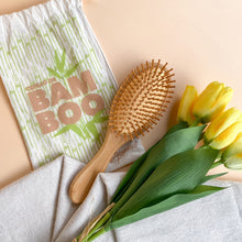 Cargar imagen en el visor de la galería, CEPILLO BAMBOO CON BOLSA ECOLOGICA ANYELUZ