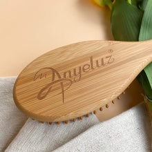 Cargar imagen en el visor de la galería, CEPILLO BAMBOO CON BOLSA ECOLOGICA ANYELUZ