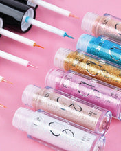 Cargar imagen en el visor de la galería, DELINEADOR GLITTER SHINE RUBY ROSE