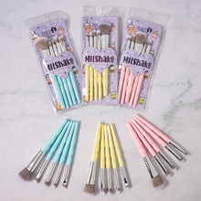 Cargar imagen en el visor de la galería, KIT BROCHA MILKSHAKE X 5 UND TRENDY