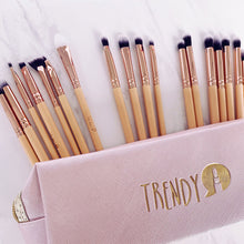 Cargar imagen en el visor de la galería, KIT BROCHA TRENDY X19 OJOS PROFESIONAL