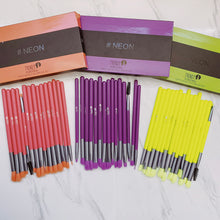 Cargar imagen en el visor de la galería, KIT DE BROCHA TRENDY X15 OJOS NEON