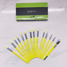 Cargar imagen en el visor de la galería, KIT DE BROCHA TRENDY X15 OJOS NEON