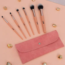 Cargar imagen en el visor de la galería, KIT BROCHAS X 6 UND TRENDY