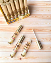 Cargar imagen en el visor de la galería, VOLUMINIZADOR DE LABIOS KARITÉ COLÁGENO