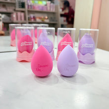 Cargar imagen en el visor de la galería, ESPONJA DREAM BLENDER PROFESIONAL CON ESTUCHE
