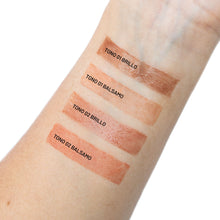 Cargar imagen en el visor de la galería, KIT GLOSS Y BARRA POLLY POCKET TRENDY REF MT2404
