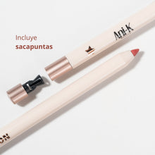 Cargar imagen en el visor de la galería, DELINEADOR DE LABIOS KISS DEFINITION ANI-K

