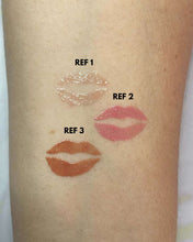 Cargar imagen en el visor de la galería, LIP OIL BLOOM ONE BLOOMSHELL

