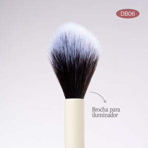 BROCHA DUO GLAM DB06 ILUMINADOR Y POLVO SUELTO