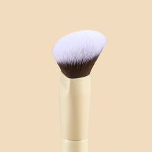 Cargar imagen en el visor de la galería, BROCHA DUO GLAM DB02 BASE Y PRODUCTOS EN CREMA ATENEA
