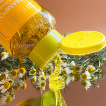 Cargar imagen en el visor de la galería, SHAMPOO CON MANZANILLA ANYELUZ
