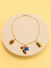 Cargar imagen en el visor de la galería, COLLAR CHARMS ORGULLO COLOMBIANO
