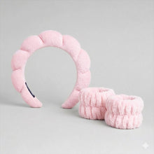 Cargar imagen en el visor de la galería, KIT SKIN CARE BALACA PUFFY Y MUÑEQUEAS LULA REF KFL02
