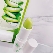 Cargar imagen en el visor de la galería, BALSAMO LABIAL REPARADOR ALOE BIOAQUA
