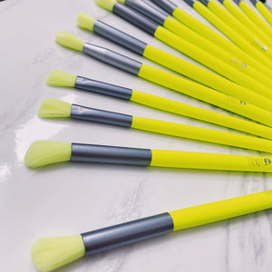 KIT DE BROCHA TRENDY X15 OJOS NEON