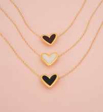 Cargar imagen en el visor de la galería, SET CADENA + ARETES CORAZÓN NEGRO
