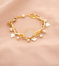 Cargar imagen en el visor de la galería, PULSERA PERLAS Y ROMBOS
