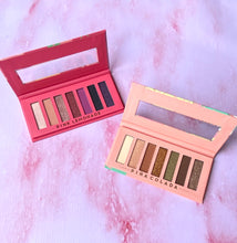 Cargar imagen en el visor de la galería, COMBO SOMBRAS + ARETES + LABIAL
