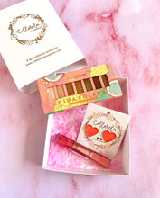 Cargar imagen en el visor de la galería, COMBO SOMBRAS + ARETES + LABIAL
