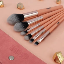 Cargar imagen en el visor de la galería, KIT BROCHAS X 6 UND TRENDY
